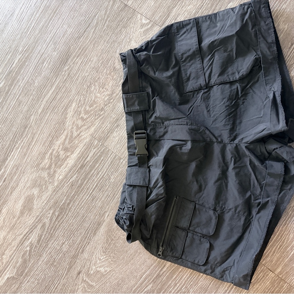 Zella Women’s Black hiking Shorts